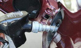 Tankowanie znów boli. Diesel balansuje na granicy 7 zł za litr