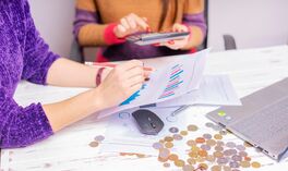 Lokaty nadal rozczarowują. Nawet najlepsze oferty mają jeden wyraźny problem