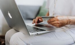 Kiedy następuje wypłata kredytu gotówkowego i hipotecznego? Ile trzeba czekać na pieniądze?