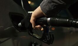 Benzyna znów powyżej 7 zł? Kierowcy czekają na decyzję rządu