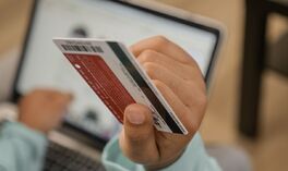 Jak długo trzeba czekać na kartę do konta?