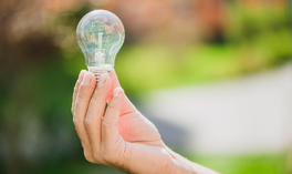 Tarcza energetyczna 2025 – dla kogo, do kiedy i jak skorzystać z dopłat do prądu?