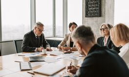 80–90 proc. majątku w jednej firmie? UniCredit ostrzega przed koncentracją