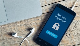 Błędny przelew na konto. Jak odzyskać pieniądze?