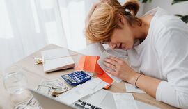 52,1 mld zł długów w KRD. 2,2 mln osób może mieć problem z kredytem i ratami