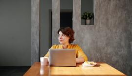 Chwilówki znikają z rynku. Czy trzeba spłacić pożyczkę, gdy firma upadła?