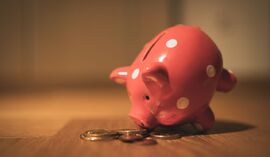 Chcesz 5,70 proc. na oszczędnościach? W tym banku trzeba pamiętać o jednej rzeczy