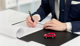 Kredyt samochodowy dla firm. Czy warto z niego skorzystać?