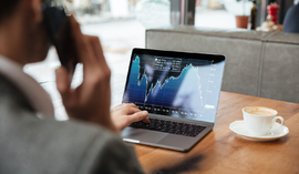 Czy warto inwestować w CFD na akcje spółek giełdowych?