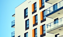 Kredyt deweloperski – warunki i koszty. Finansowanie inwestycji deweloperskich