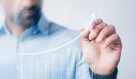 Akcje czy ETF? W co warto inwestować?