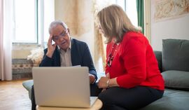 ZUS wypłaca już średnio 4381 zł. Jest jednak jeden szczegół, od którego zależą kolejne przelewy