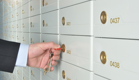 Czym jest skrytka bankowa? Jak ją wynająć i ile to kosztuje?