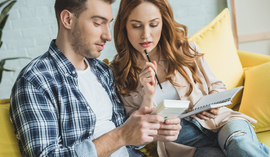 Tańsze kredyty wracają. Oto powody, dla których teraz warto sięgnąć po pożyczkę gotówkową lub skonsolidować kredyty