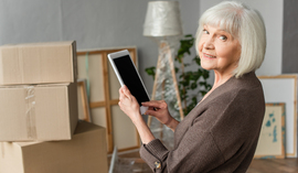 Seniorzy oddają mieszkania za grosze! Odwrócona hipoteka kusi, ale czy to się opłaca?