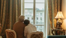 Masz w rodzinie stulatka? Bez wniosku ZUS może nie wypłacić świadczenia