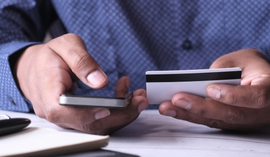 Czy mogę sprawdzać przez internet stan karty oraz transakcje nią wykonane?