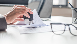 Wakacje kredytowe 2025. Jak skorzystać z ustawowego zawieszenia spłaty kredytu?