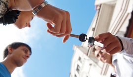 Czym jest flipping mieszkaniowy? Czy opłaca się brać kredyt hipoteczny na flipa?