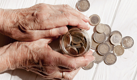 Emerytura po śmierci – komu i kiedy się należy?