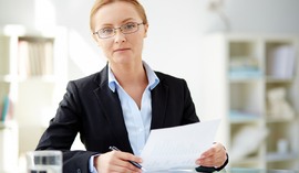 UOKiK zmienia umowy kredytowe! Jakie korzyści czekają kredytobiorców?