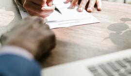 Rachunek powierniczy otwarty i zamknięty. Czym jest i w jaki sposób zabezpiecza Twoją inwestycję?