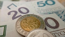 GUS policzył medianę pensji. Z 7907 zł brutto na konto trafiało tylko 5720 zł