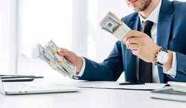 Kredyt gotówkowy na 90 tys. zł – ile wyniesie rata i jakie warunki musisz spełnić?