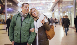 Czy wiesz, kiedy Polacy naprawdę robią zakupy świąteczne? Odpowiedź Cię zaskoczy!