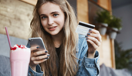 Ten błąd przy płatności kartą może Cię sporo kosztować!