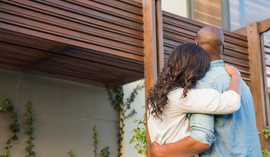 Kredyt na kupno domu krok po kroku. Czym się różni od kredytu hipotecznego?