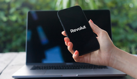 Jak zamknąć konto w Revolut i czy można to zrobić bez zainstalowanej aplikacji?