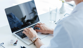 Zaciągnięcie kredytu a budowanie historii kredytowej: Jak zrobić to dobrze?