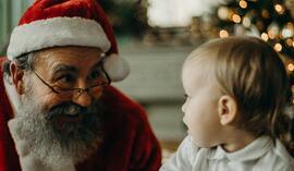 Czego dzieci pragną na Święta? W doborze gwiazdkowych prezentów pomoże Bank Pekao