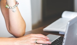 Bierzesz chwilówkę? Dowiedz się, jakie przysługują ci prawa