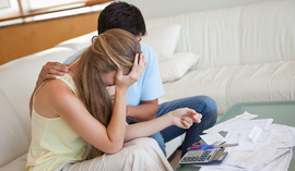 Czy komornik może zająć wspólne konto bankowe?