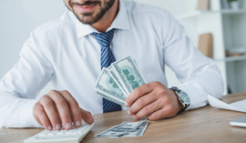 Kredyt gotówkowy 7 tys. zł – porównanie ofert i symulacja rat