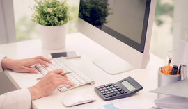 Kredyt gotówkowy 60 tys. - jaka rata? Warunki i wymagane zarobki