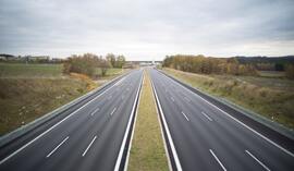 Autopay w ING Banku Śląskim. Nie musisz czekać w korku przed bramką na autostradzie, by zapłacić za przejazd