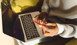 Karta wielowalutowa – co trzeba o niej wiedzieć?