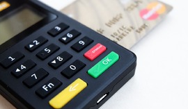 Nagłe wydatki podczas urlopu. Jak sfinansować niespodziewane koszty?