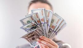 Kurs euro spada! Czy to najlepszy moment na zakup walut?