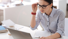 40-latkowie na umowach zleceniach? Zobacz, dlaczego „śmieciówki” nie znikają!