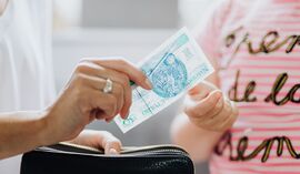 Coraz więcej Polaków odkłada część pensji. W PPK jest już ponad 52 mld zł