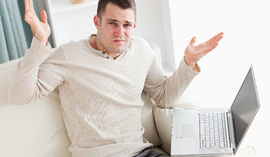 Uwaga! Oszuści podszywają się pod urząd skarbowy – jak się bronić?