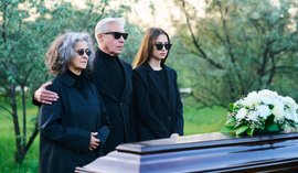 Rząd podnosi zasiłek pogrzebowy! Nowa kwota zaskakuje