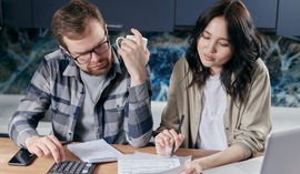 Dowiedz się, czy warto teraz konsolidować swoje kredyty