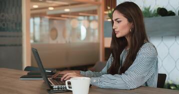 Jak obniżyć swoje miesięczne raty kredytów od nowego roku? Citibank z najtańszą ofertą konsolidacji na rynku