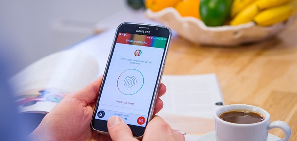 Biometria twarzy to nowa metoda logowania do aplikacji mBanku w Androidzie