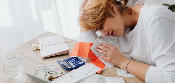 52,1 mld zł długów w KRD. 2,2 mln osób może mieć problem z kredytem i ratami